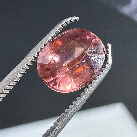 Pink Tourmaline Gemstone .90 carat oval shaped (October birthstone) - Picture 10 of 17
